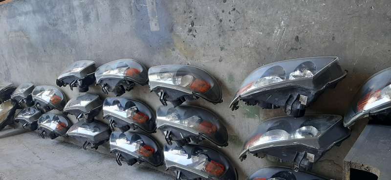 ISUZU D-MAX 2.5 ÇIKMA YEDEK FAR YENİ_2DA